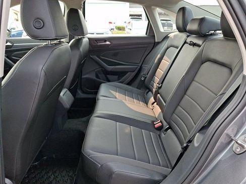 Used 2023 Volkswagen Jetta SE w/ Black Wheel Package FWD image 13