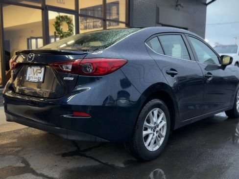 Used 2015 MAZDA MAZDA3 i Touring image 3
