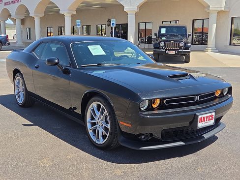 Used 2022 Dodge Challenger GT image 5