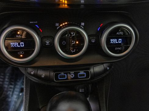 Used 2018 FIAT 500X Lounge w/ Lounge Premium Package (AWD) image 29
