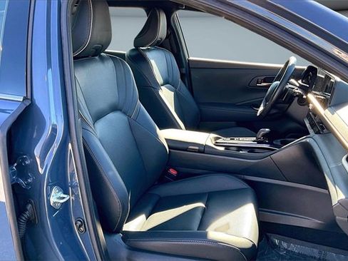 Used 2025 Toyota Crown Signia image 29