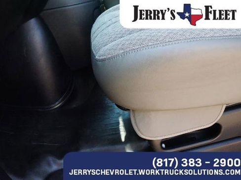 New 2025 Chevrolet Express 3500 w/ Driver Convenience Package image 7