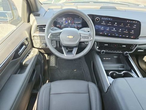 New 2026 Chevrolet Suburban LT w/ Comfort Package AWD/4WD image 7