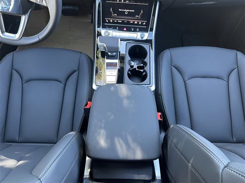 New 2025 Audi Q7 3.0T Premium Plus image 35