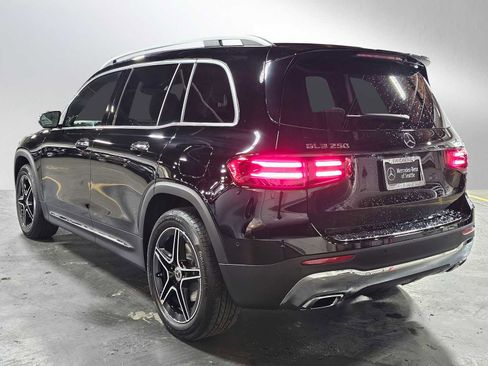New 2026 Mercedes-Benz GLB 250 4MATIC image 5