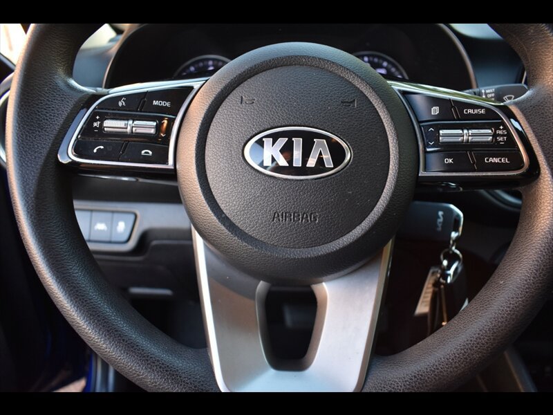 Used 2021 Kia Forte LXS FWD image 13