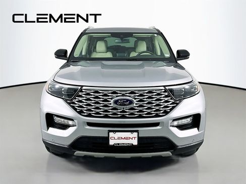 Certified 2021 Ford Explorer Platinum w/ Equipment Group 601A image 3