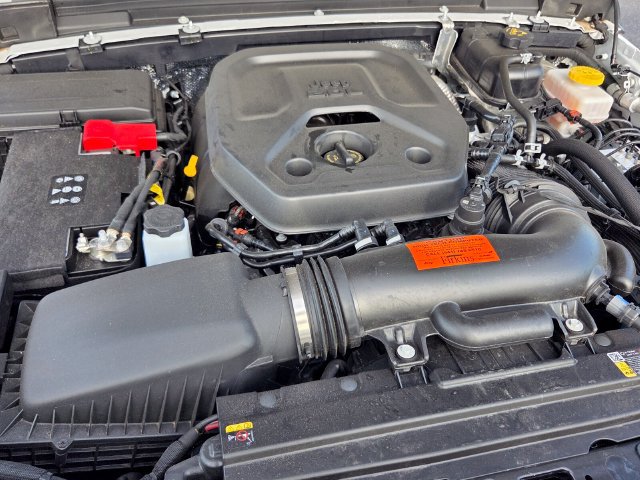Certified 2026 Jeep Wrangler Sport AWD/4WD image 10