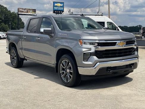 Used 2024 Chevrolet Silverado 1500 LT AWD/4WD image 5