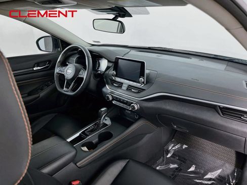 Used 2022 Nissan Altima 2.5 SR FWD image 33