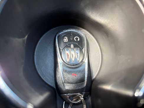 Used 2025 Buick Encore GX Preferred FWD image 21