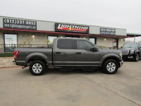 Used 2015 Ford F150 XLT image 5