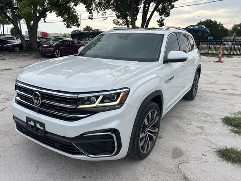 Used 2023 Volkswagen Atlas SEL Premium AWD/4WD image 2