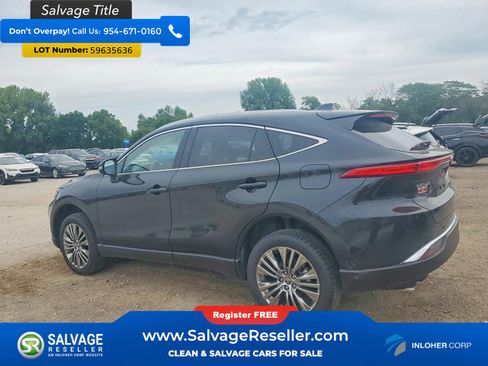Used 2023 Toyota Venza XLE AWD/4WD image 3