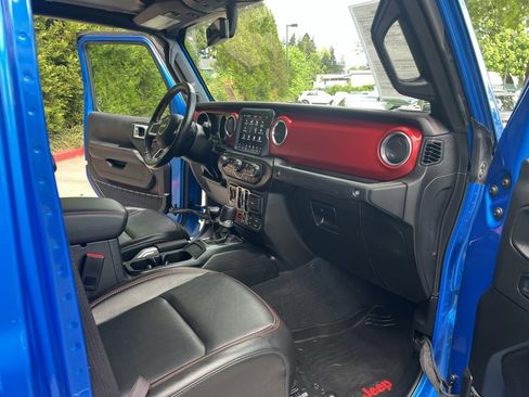 Used 2022 Jeep Gladiator Rubicon w/ LED Lighting Group image 24