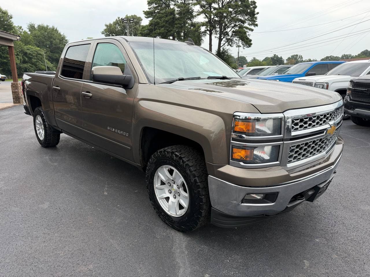 Used 2015 Chevrolet Silverado 1500 LT w/ All Star Edition AWD/4WD image 6