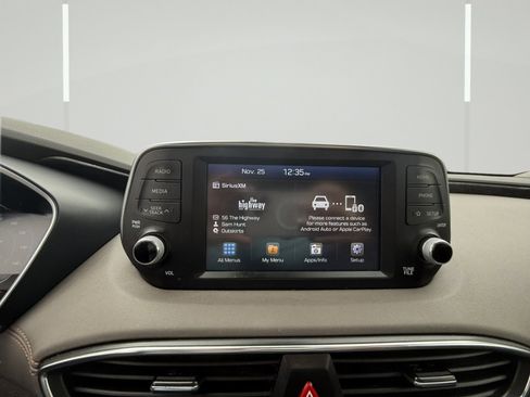 Used 2019 Hyundai Santa Fe Limited image 18