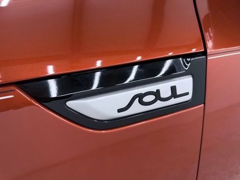 Used 2018 Kia Soul ! w/ Tech Package FWD image 9