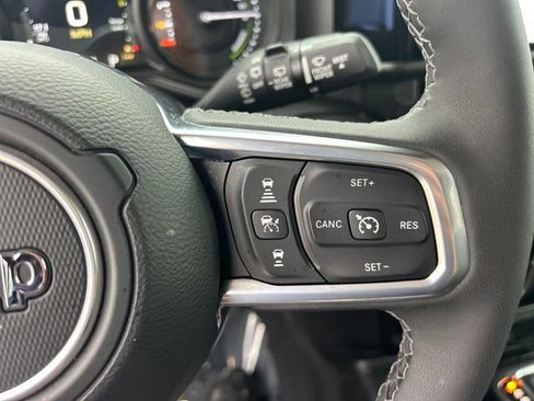 Used 2025 Jeep Wrangler Sahara 4xe image 14