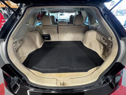 Used 2011 Toyota Venza image 11