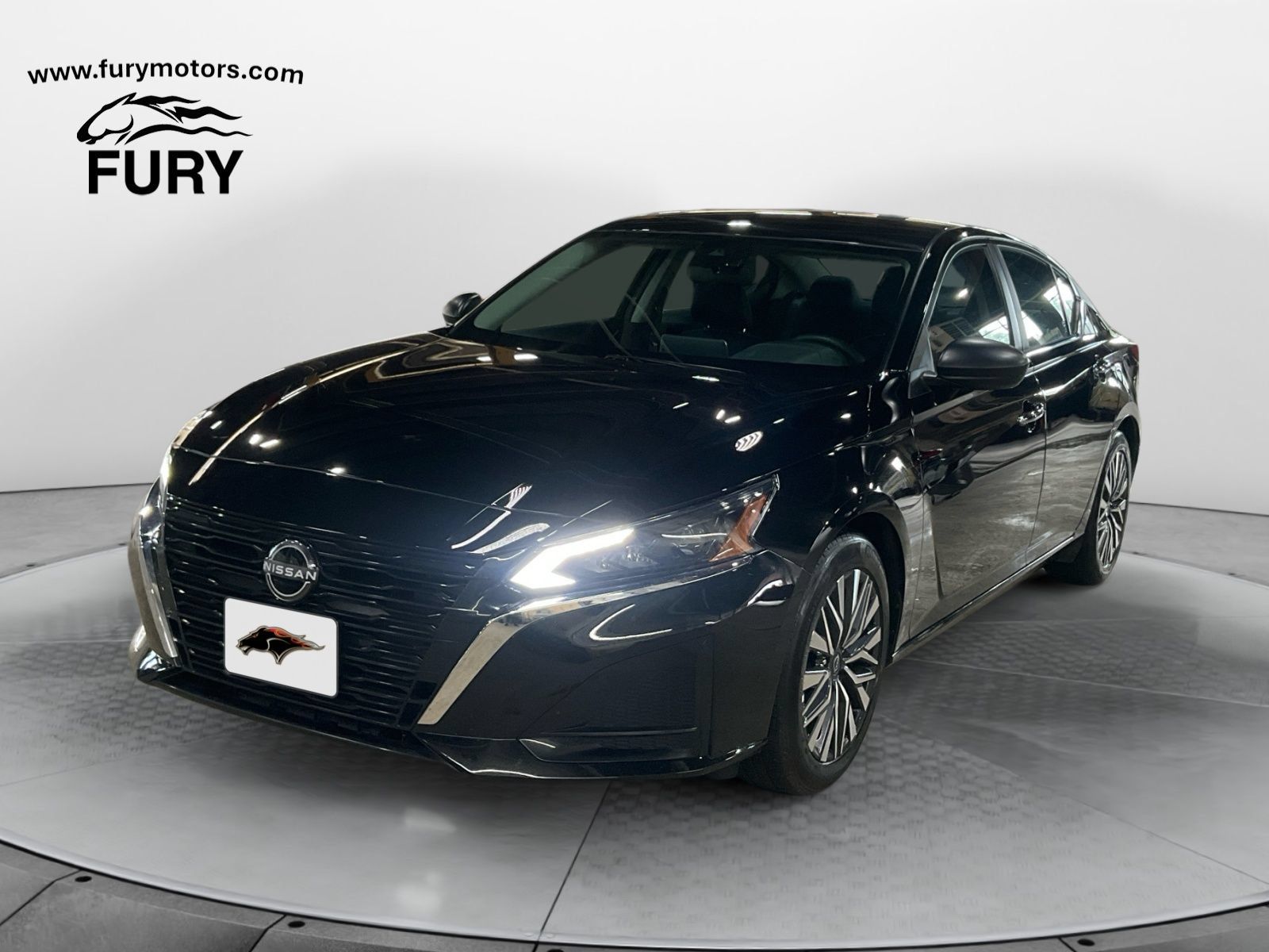 Used 2025 Nissan Altima 2.5 SV FWD image 8