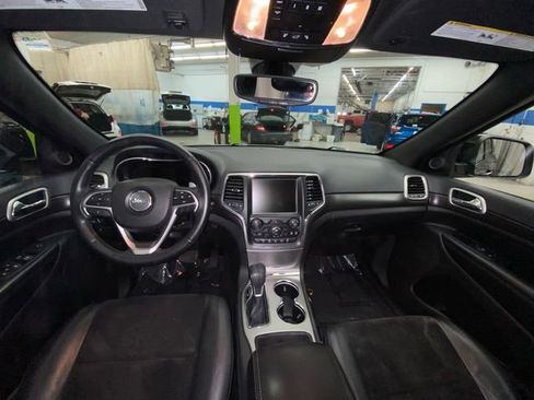 Used 2017 Jeep Grand Cherokee Altitude image 28