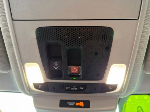 Used 2023 Honda Accord EX-L image 25