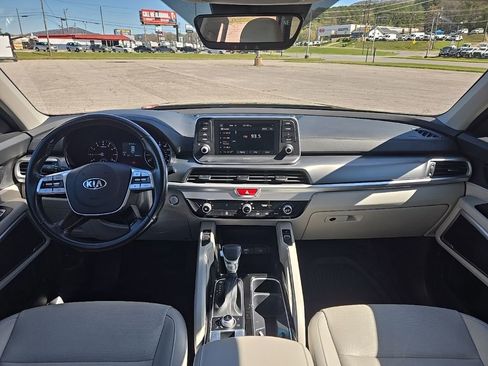 Used 2021 Kia Telluride S image 3