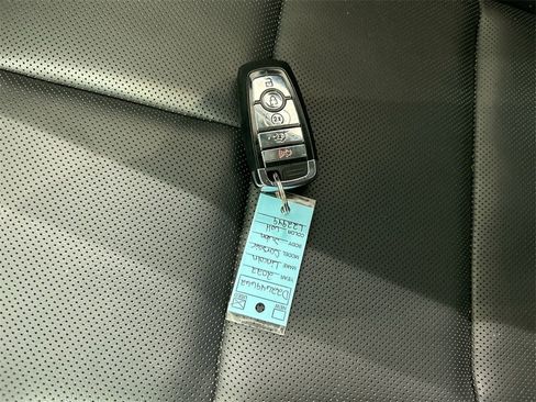 Used 2022 Lincoln Corsair AWD w/ Equipment Group 101A image 12