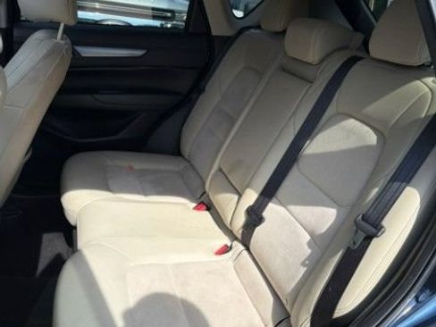 Used 2018 MAZDA CX-5 Touring w/ Preferred Equipment Package FWD image 4