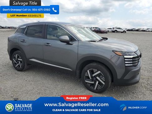 Used 2025 Nissan Kicks SV image 4