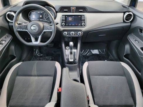 Used 2020 Nissan Versa SV image 27