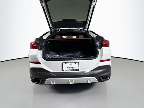 New 2026 BMW X6 xDrive40i w/ Executive Package image 27