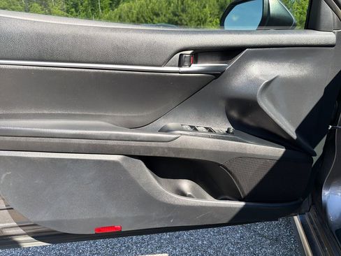 Used 2020 Toyota Camry SE FWD image 42