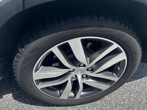 Used 2017 Honda Pilot Touring image 12