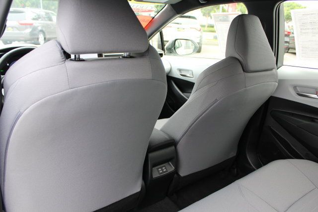 Certified 2026 Toyota Corolla SE FWD image 32