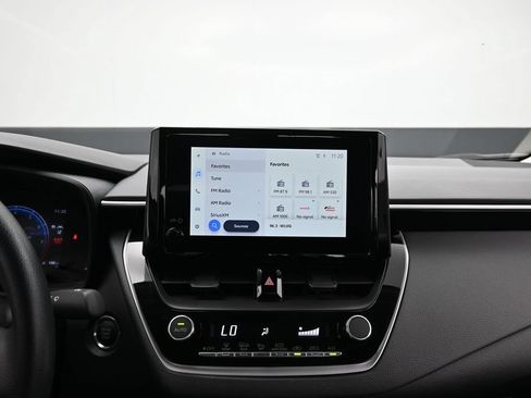 Used 2026 Toyota Corolla LE w/ LE Premium Package FWD image 40