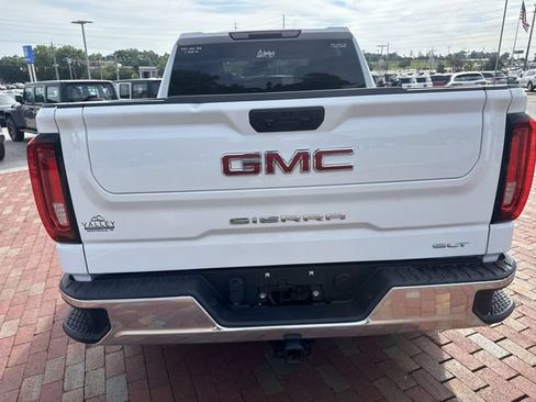 Used 2024 GMC Sierra 1500 SLT RWD image 8