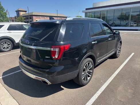 Used 2017 Ford Explorer Platinum AWD/4WD image 7