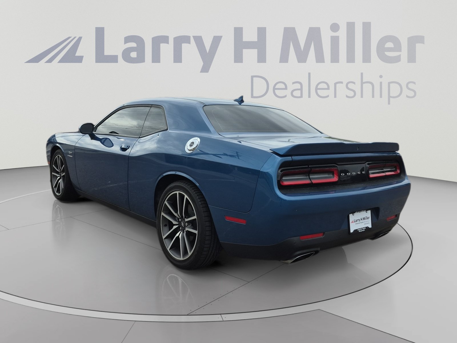 Used 2020 Dodge Challenger R/T w/ Plus Package RWD image 3