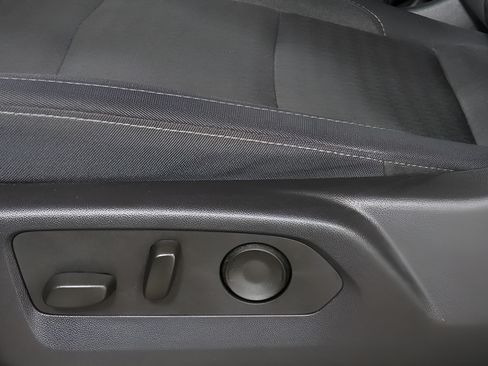 Used 2024 Chevrolet Silverado 1500 LT AWD/4WD image 19