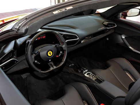 Used 2024 Ferrari 296 GTS RWD image 18