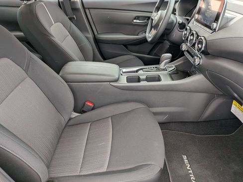 Certified 2025 Nissan Sentra SV image 31