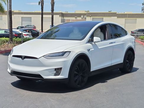 Used 2020 Tesla Model X Long Range AWD/4WD image 5