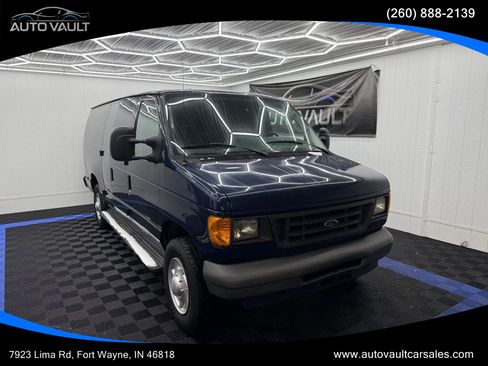 Used 2007 Ford E-250 and Econoline 250 Extended image 1
