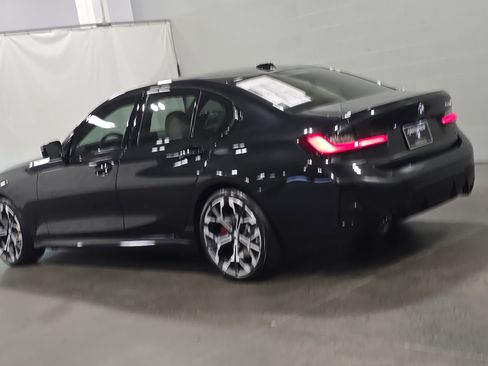 Used 2026 BMW 330i Sedan w/ M Sport Package RWD image 6