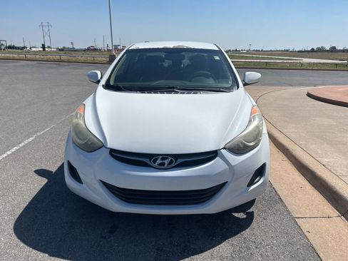 Used 2012 Hyundai Elantra GLS w/ Preferred Pkg 3 image 2