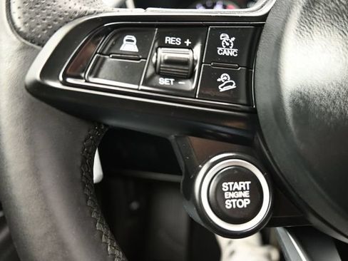 Used 2023 Alfa Romeo Stelvio Sprint AWD/4WD image 20