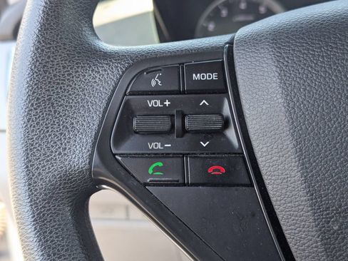 Used 2015 Hyundai Sonata SE w/ Option Group 09 FWD image 18