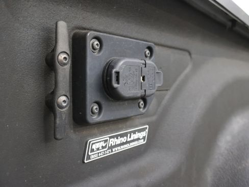 Used 2022 RAM 2500 Big Horn w/ Night Edition AWD/4WD image 29